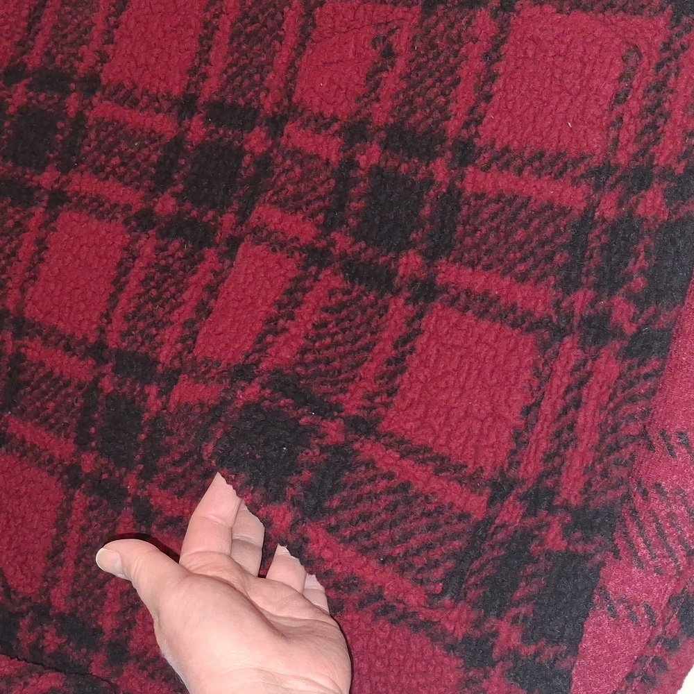 VS Pink Maroon/Raspberry And Black Sherpa Pullover - Picture 5 of 8